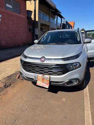 FIAT TORO 2.4 16V MULTIAIR FLEX FREEDOM AT9 FIAT TORO 2.4 16V MULTIAIR FLEX FREEDOM AT9